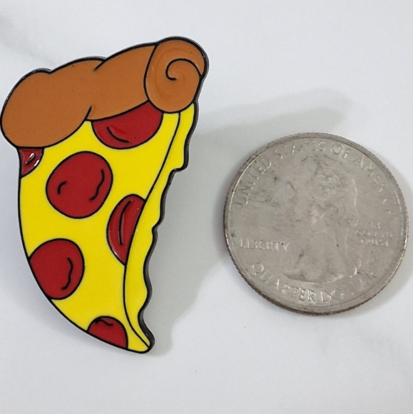 Pizza Enamel Pin, Brooch,  NEW - Picture 2 of 4